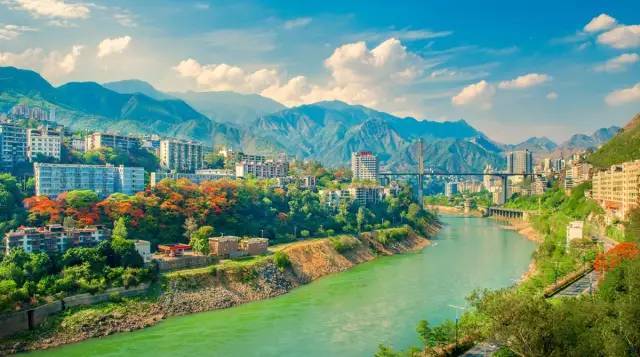 四川，历史长河中的璀璨明珠